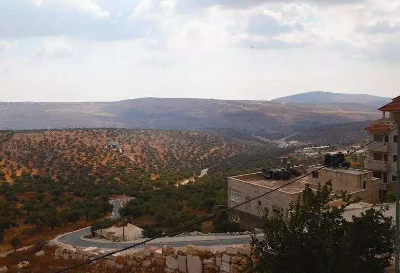 هتل Taybeh Golden