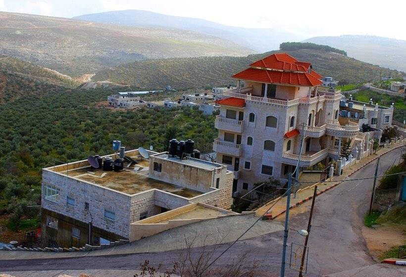 هتل Taybeh Golden