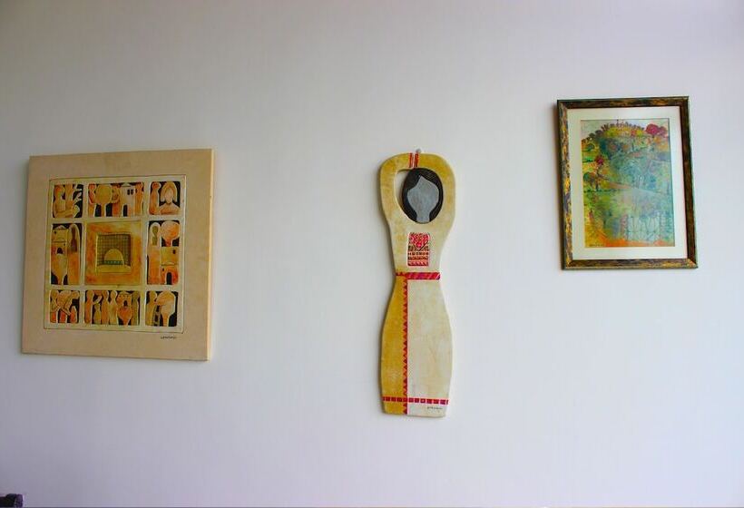 هتل Taybeh Golden