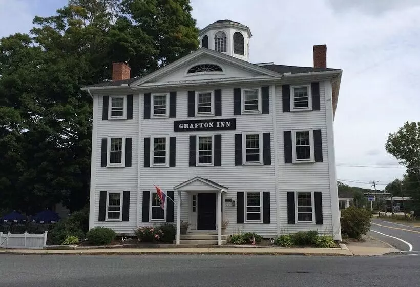 Hunters Grille And Tap At The Grafton Inn