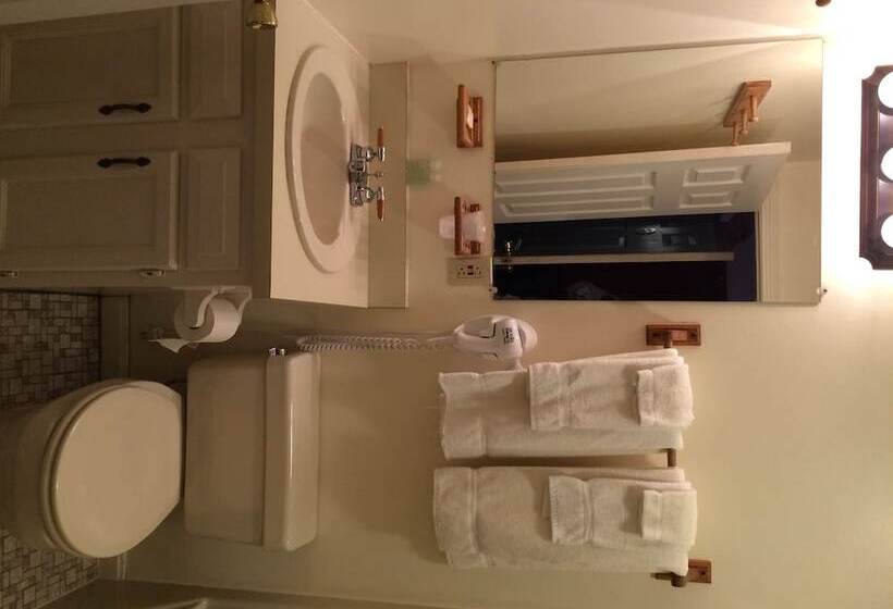 Hunters Grille And Tap At The Grafton Inn