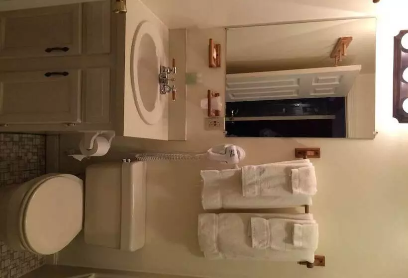 Hunters Grille And Tap At The Grafton Inn