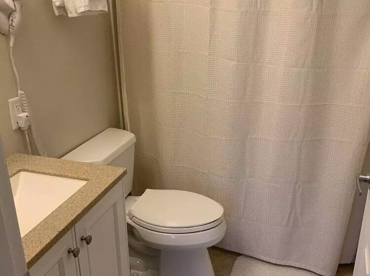 Hunters Grille And Tap At The Grafton Inn