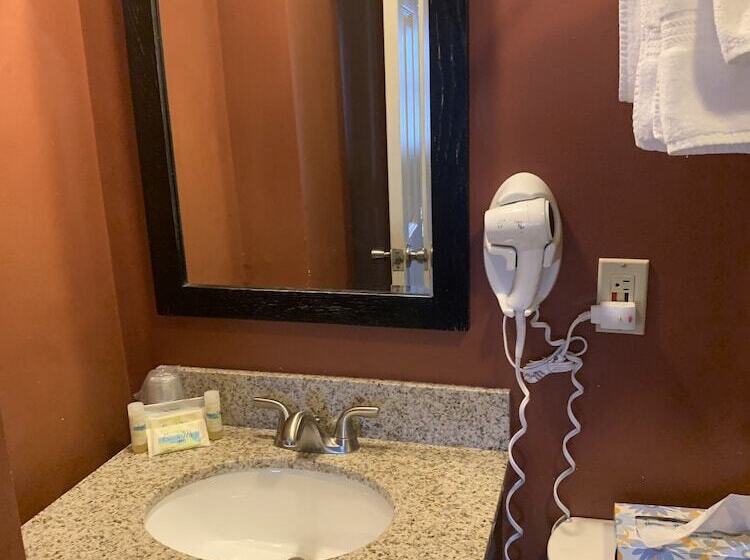 Hunters Grille And Tap At The Grafton Inn