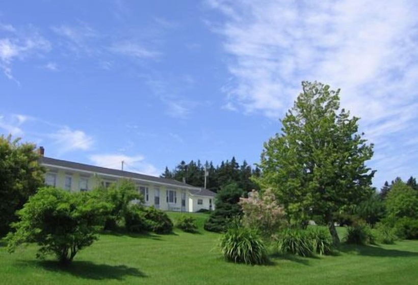 Joyce S Motel & Cottages