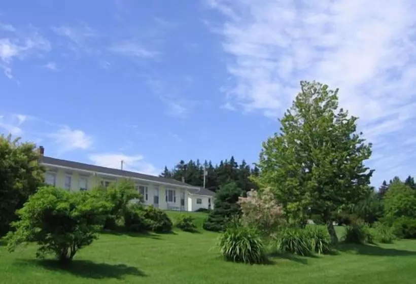 Joyce S Motel & Cottages