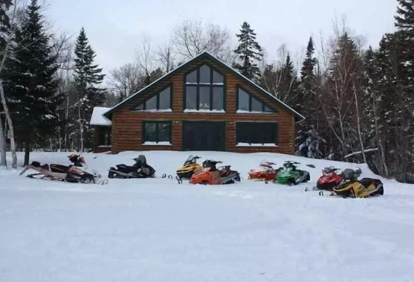Lake Parlin Lodge & Cabins