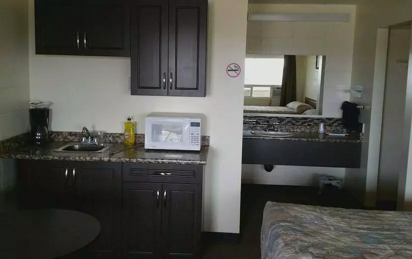 Motelli Side Trax Inn