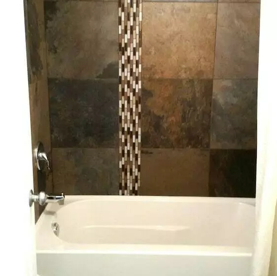 Motelli Side Trax Inn