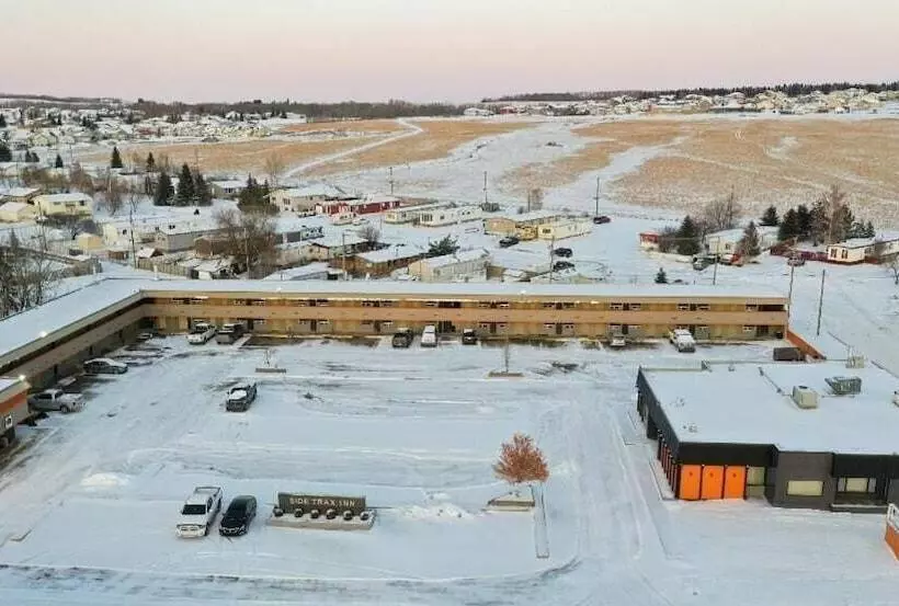 Motelli Side Trax Inn