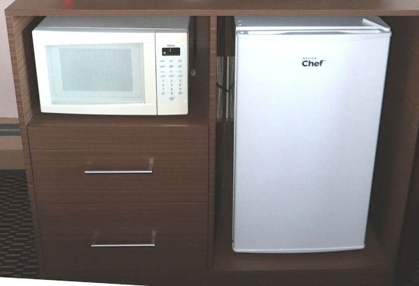 모텔 The Campbellford River Inn