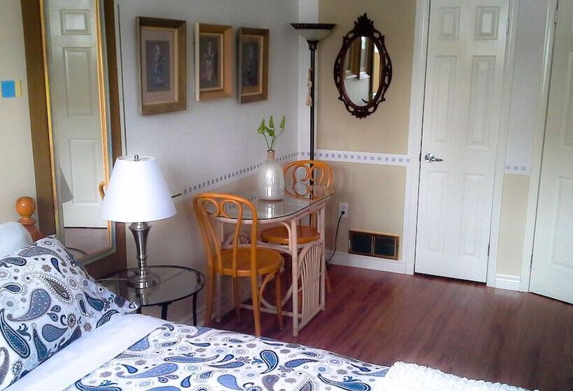 Opus 74 Bed & Breakfast