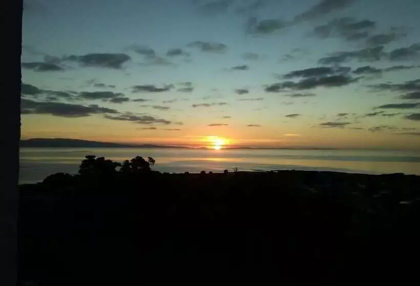 Majatalo La Casa Te Puru Lodge