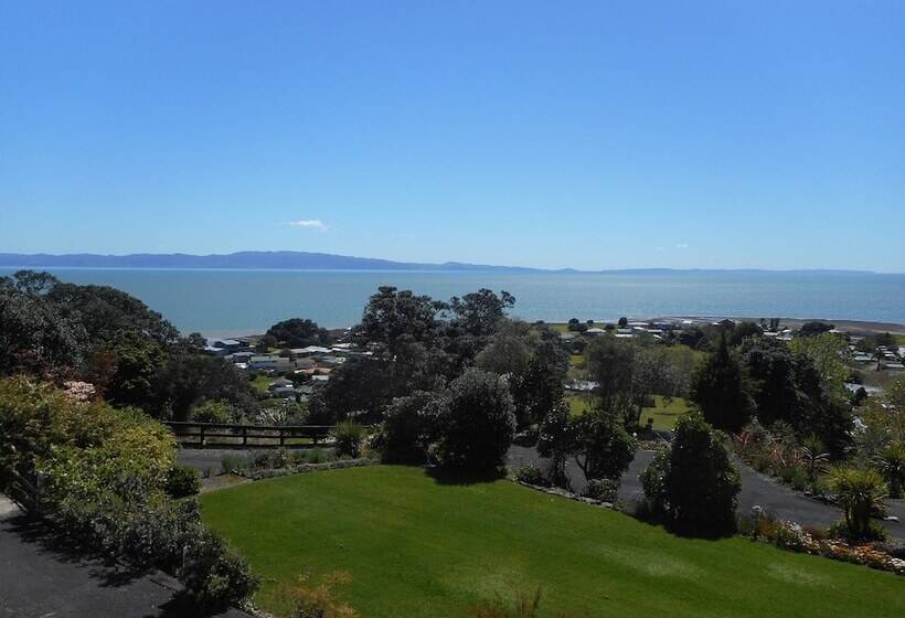 بنسيون La Casa Te Puru Lodge