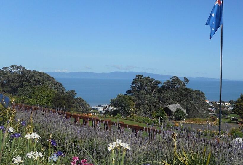 بنسيون La Casa Te Puru Lodge