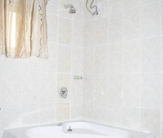 Residency Hotel Leophine House