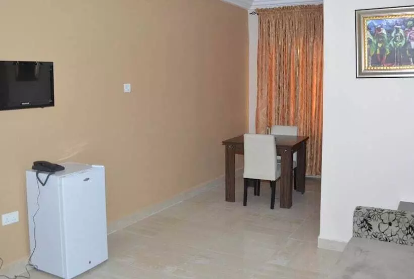 Residency Hotel Leophine House