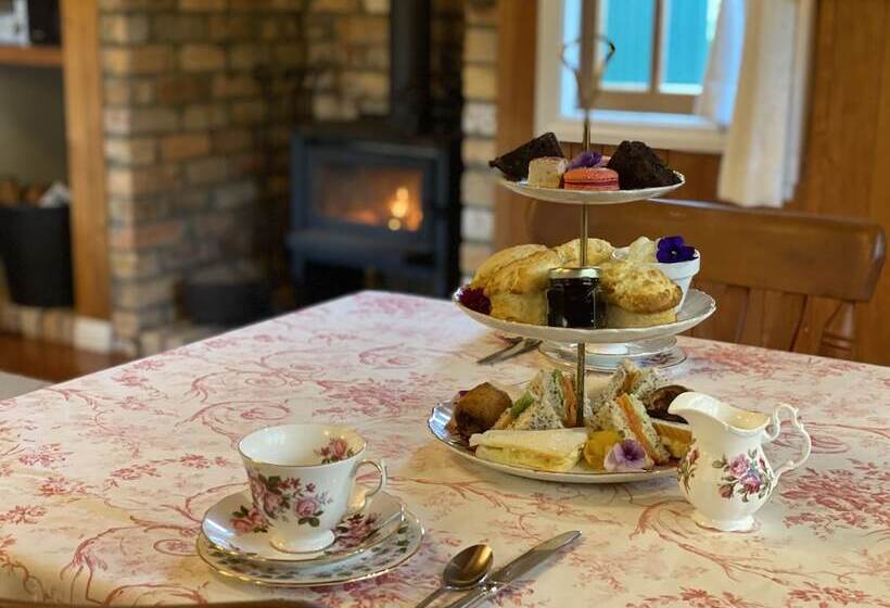 Vineyard Cottages   Kumeu