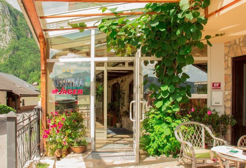 Apartment House Jager