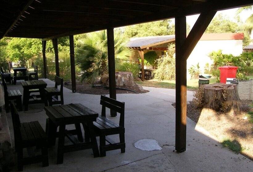 Bakfar Country Lodging