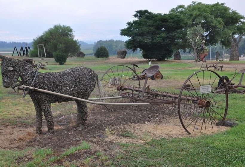 Bakfar Country Lodging