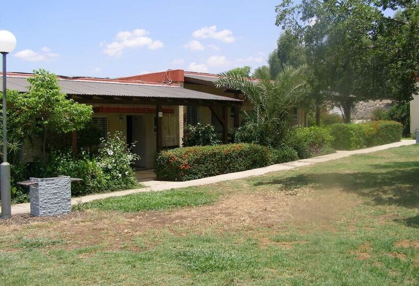 Bakfar Country Lodging