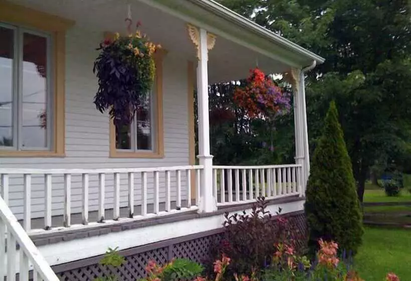 Aamiaismajoitus (B&B) Gite De Par Chez Nous