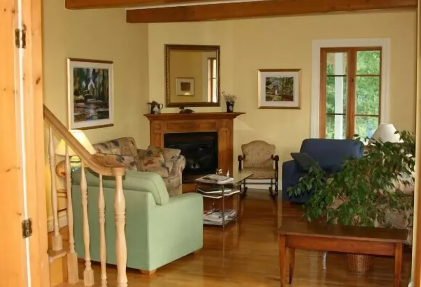 Aamiaismajoitus (B&B) Gite De Par Chez Nous