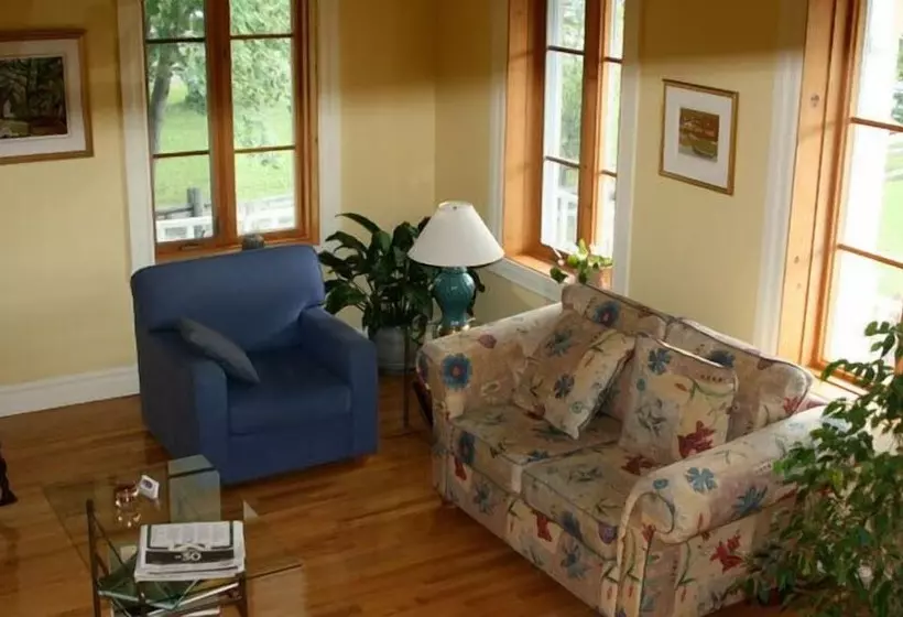 Aamiaismajoitus (B&B) Gite De Par Chez Nous