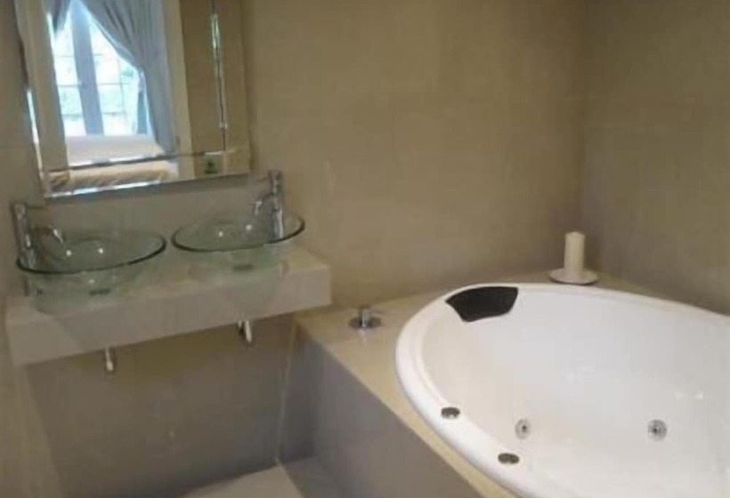 ベッドアンドブレックファースト Manor Estate