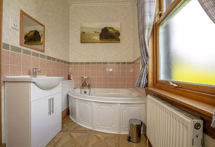 Aamiaismajoitus (B&B) The Hawthorns