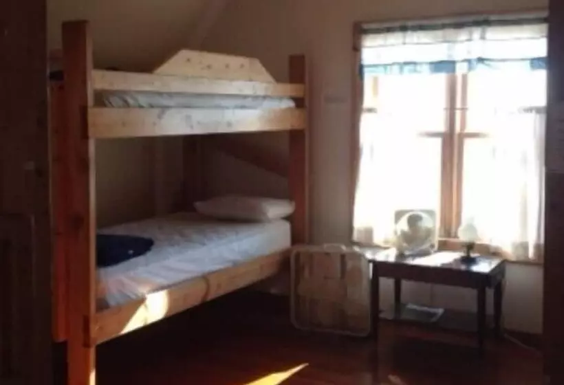 Hi Tibbetts Point Lighthouse   Hostel