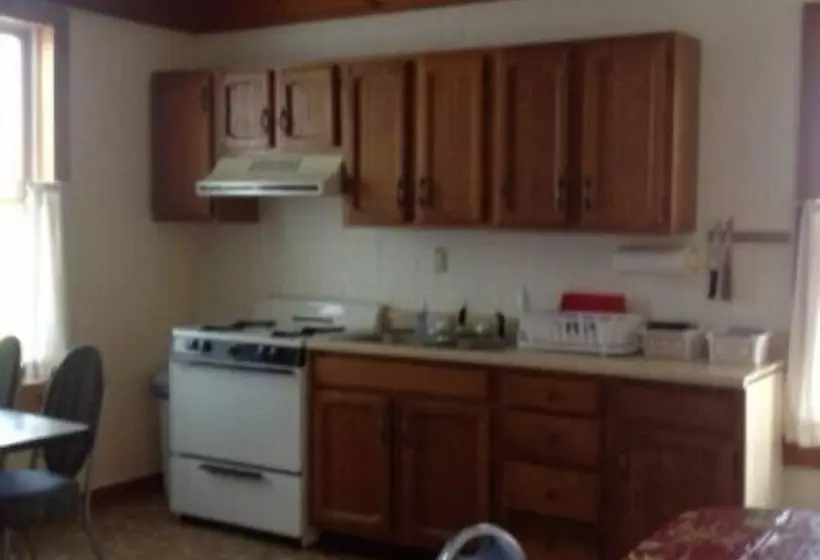 Hi Tibbetts Point Lighthouse   Hostel