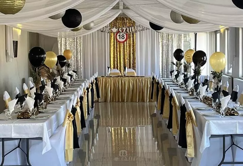 Hostelli Aranyhordó Panzió étterem és Pizzéria