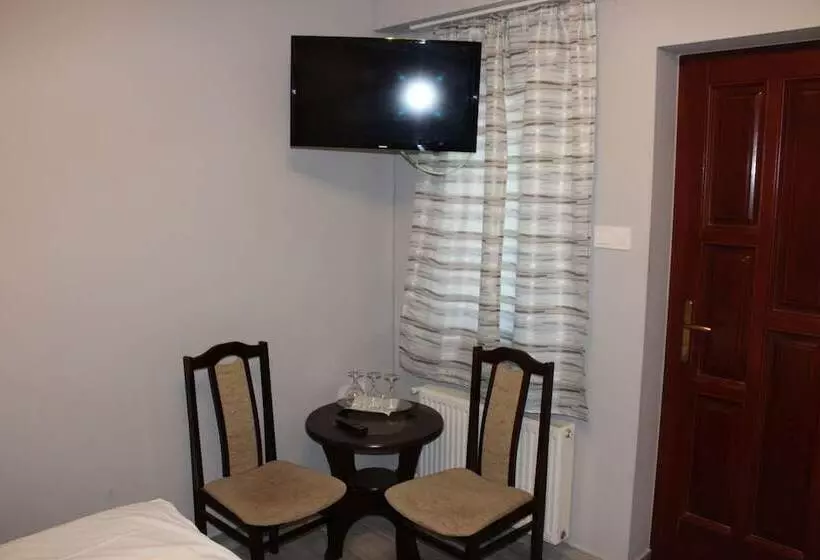 Hostelli Aranyhordó Panzió étterem és Pizzéria