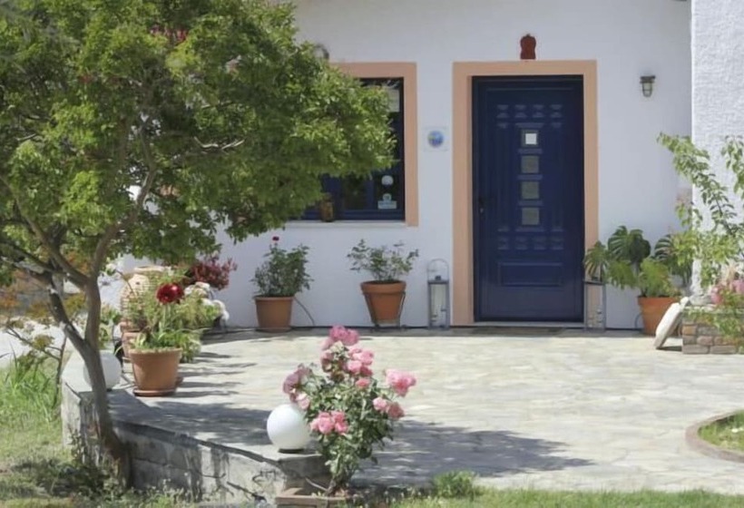 Отель Katerina S Bungalows