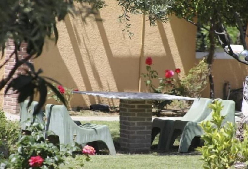 Отель Katerina S Bungalows