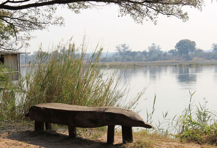 酒店 Ndhovu Safari Lodge   Campground