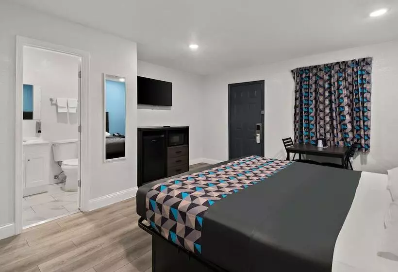 ホテル Rodeway Inn