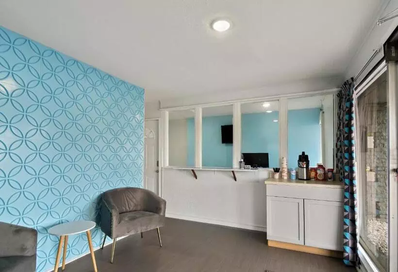 ホテル Rodeway Inn