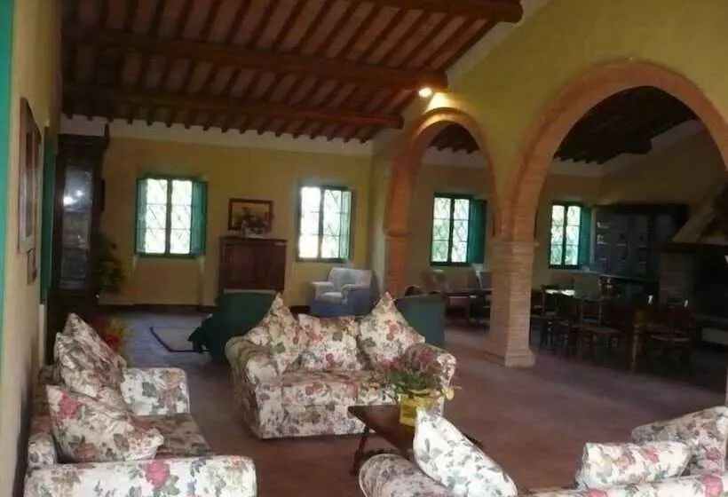 Maaseutuhotelli Agriturismo Caio Alto