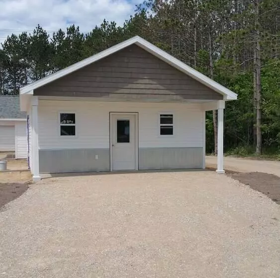 Hotelli Torch Bay Inn