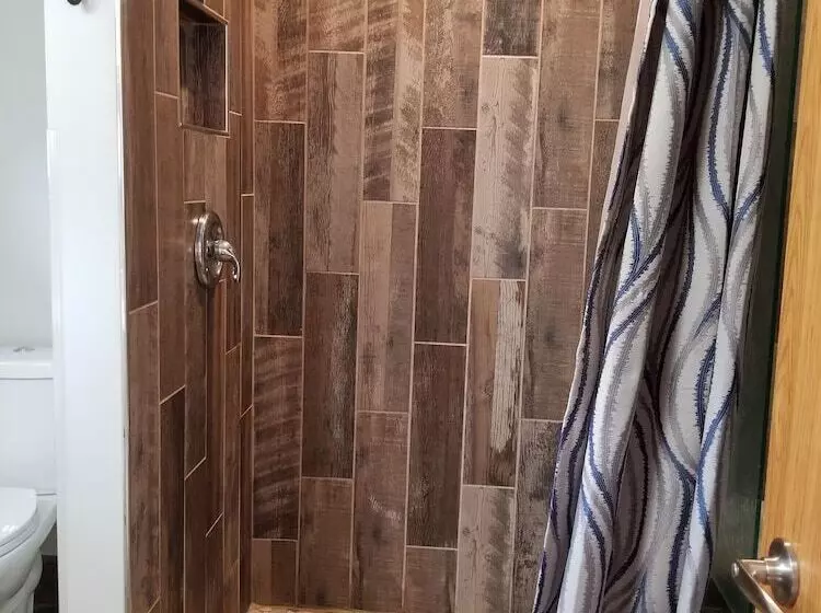 Hotelli Torch Bay Inn