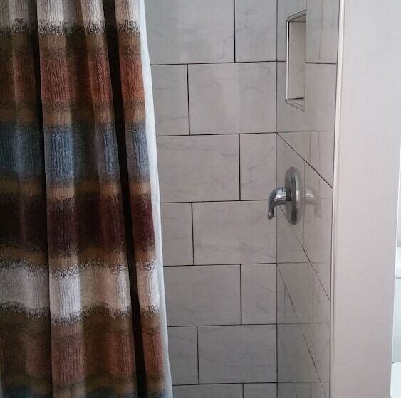 בית מלון כפרי Torch Bay Inn