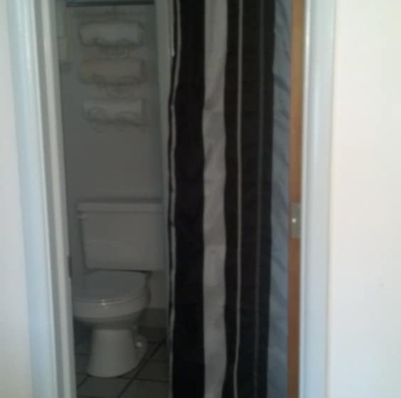 בית מלון כפרי Torch Bay Inn