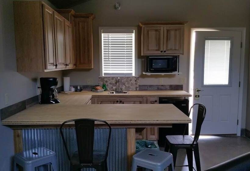 בית מלון כפרי Torch Bay Inn