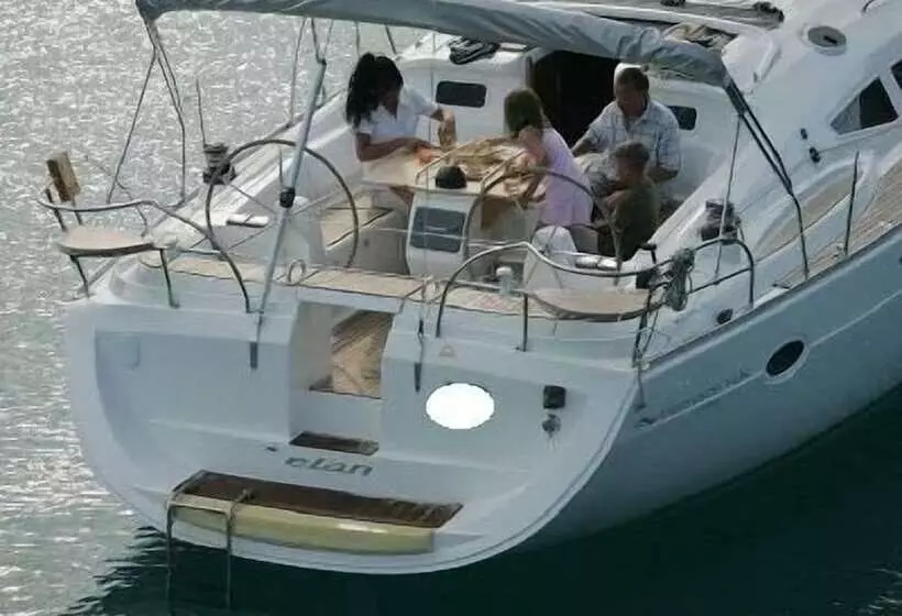 ホテル Une Nuit à Bord Bandol