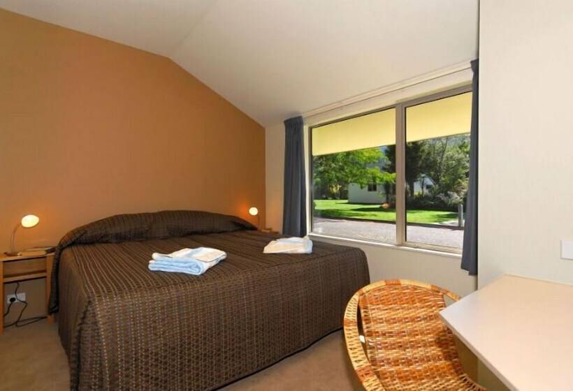 Mount Richmond Estate