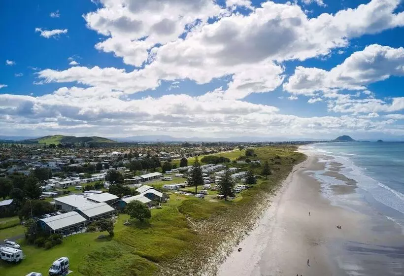 استراحتگاه Tasman Holiday Parks Papamoa Beach