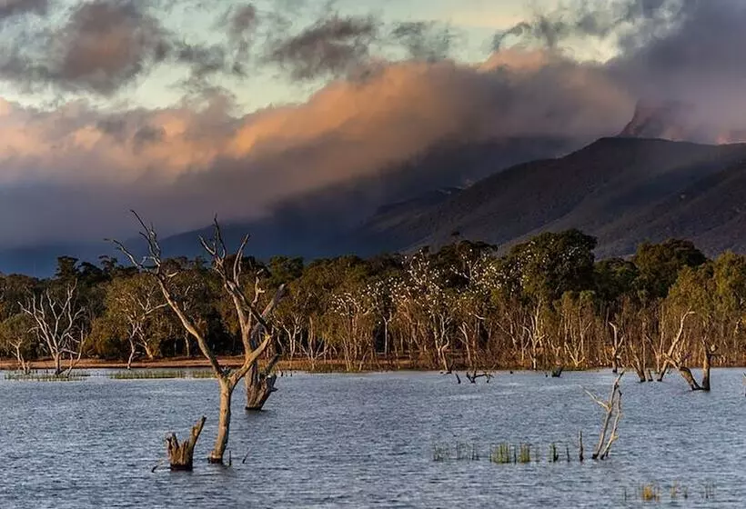 Lomakeskus Lake Fyans Holiday Park